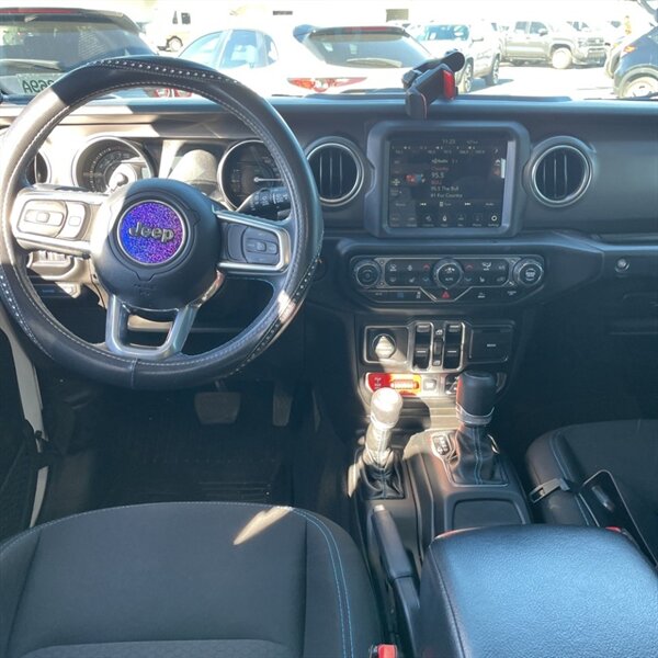 2021 Jeep Wrangler Unlimited Rubicon 4xe   - Photo 20 - Sherman Oaks, CA 91423