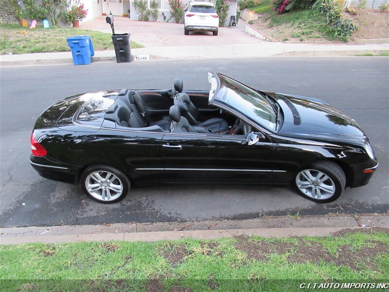 2008 Mercedes-Benz CLK CLK 350   - Photo 9 - Sherman Oaks, CA 91423