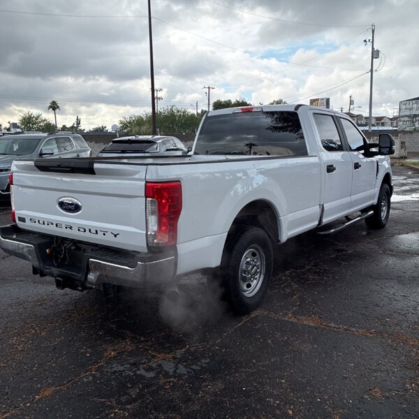 2017 Ford F-250 Super Duty XL   - Photo 15 - Sherman Oaks, CA 91423