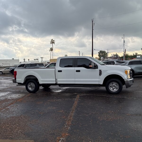 2017 Ford F-250 Super Duty XL   - Photo 12 - Sherman Oaks, CA 91423