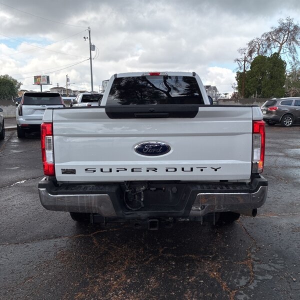 2017 Ford F-250 Super Duty XL   - Photo 9 - Sherman Oaks, CA 91423