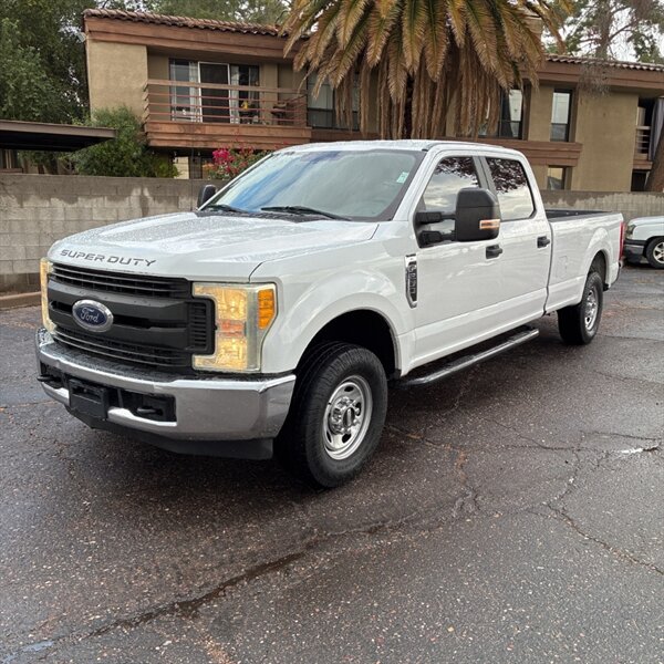 2017 Ford F-250 Super Duty XL   - Photo 1 - Sherman Oaks, CA 91423