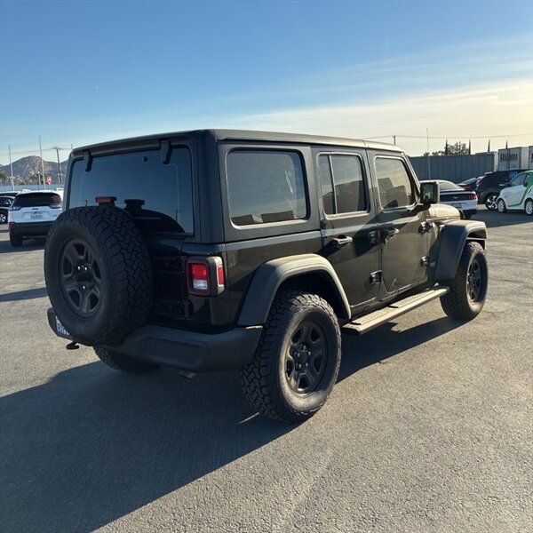 2021 Jeep Wrangler Unlimited Sport   - Photo 7 - Sherman Oaks, CA 91423