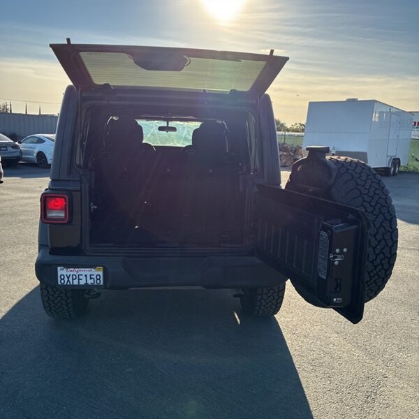 2021 Jeep Wrangler Unlimited Sport   - Photo 12 - Sherman Oaks, CA 91423