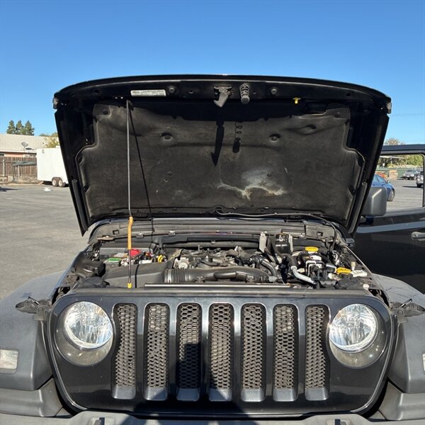 2021 Jeep Wrangler Unlimited Sport   - Photo 13 - Sherman Oaks, CA 91423