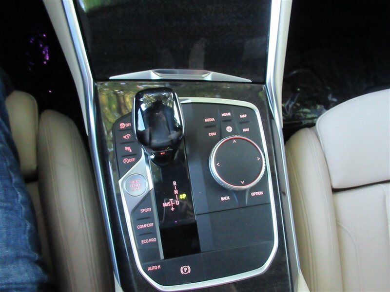 2019 BMW 330i   - Photo 24 - Sherman Oaks, CA 91423