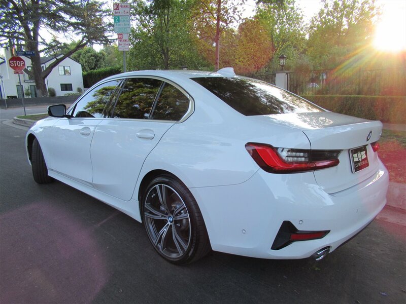 2019 BMW 330i   - Photo 9 - Sherman Oaks, CA 91423