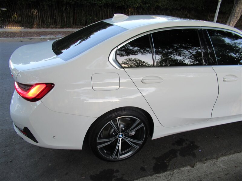 2019 BMW 330i   - Photo 38 - Sherman Oaks, CA 91423