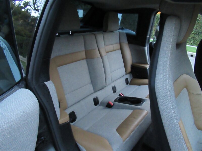 2014 BMW i3   - Photo 13 - Sherman Oaks, CA 91423