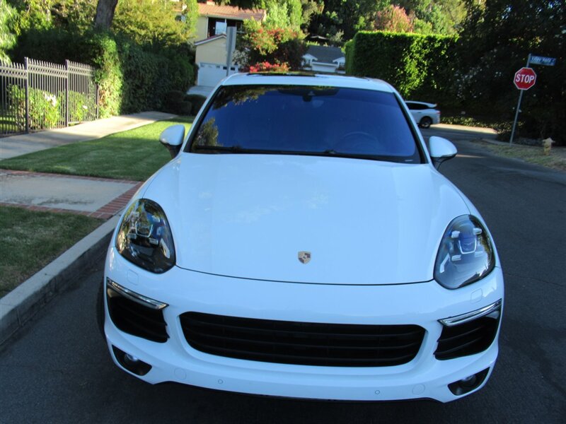 2017 Porsche Cayenne Platinum Edition   - Photo 14 - Sherman Oaks, CA 91423