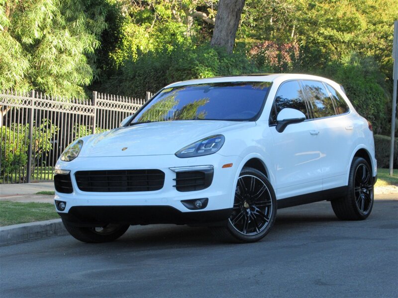 2017 Porsche Cayenne Platinum Edition   - Photo 6 - Sherman Oaks, CA 91423