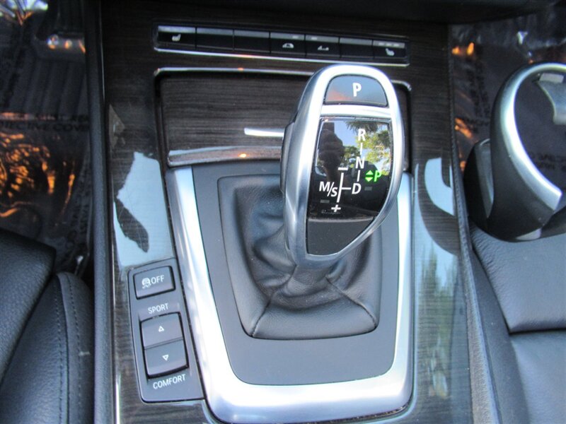2014 BMW Z4 sDrive28i   - Photo 26 - Sherman Oaks, CA 91423