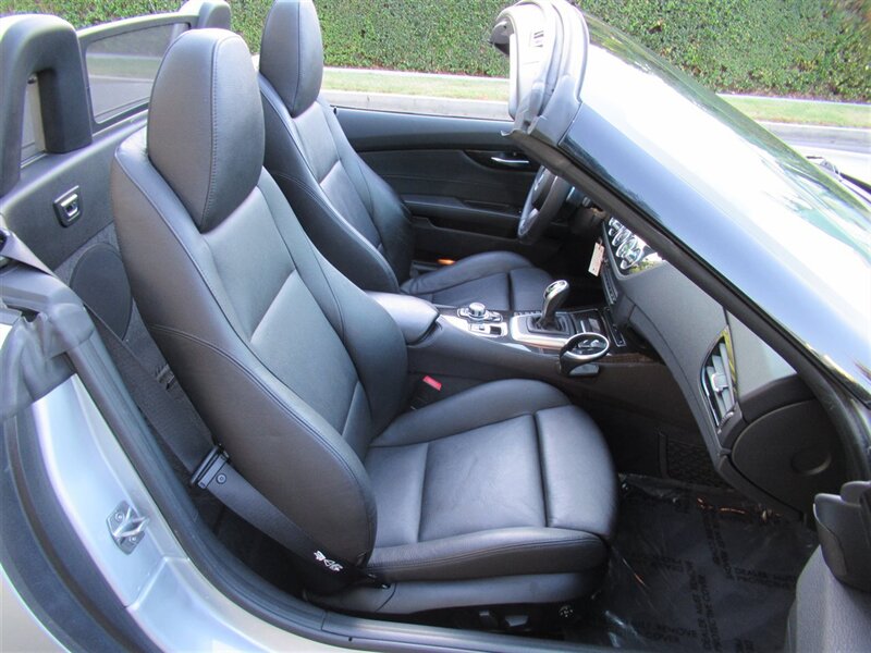 2014 BMW Z4 sDrive28i   - Photo 30 - Sherman Oaks, CA 91423