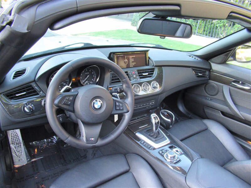 2014 BMW Z4 sDrive28i   - Photo 18 - Sherman Oaks, CA 91423