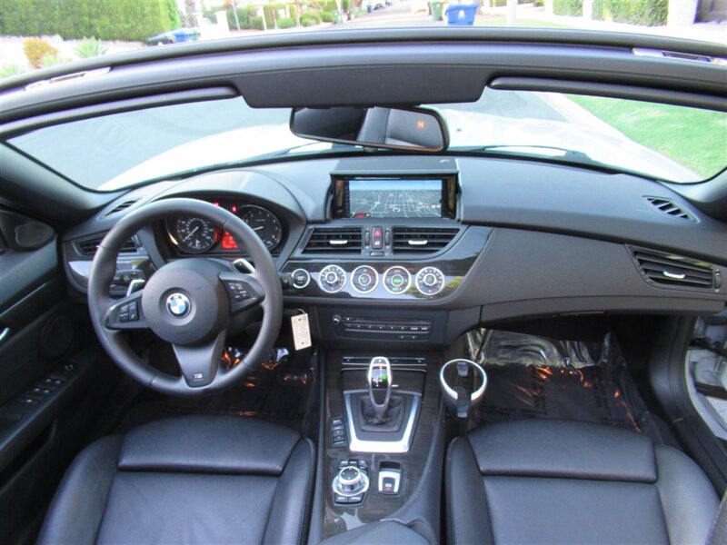 2014 BMW Z4 sDrive28i   - Photo 32 - Sherman Oaks, CA 91423