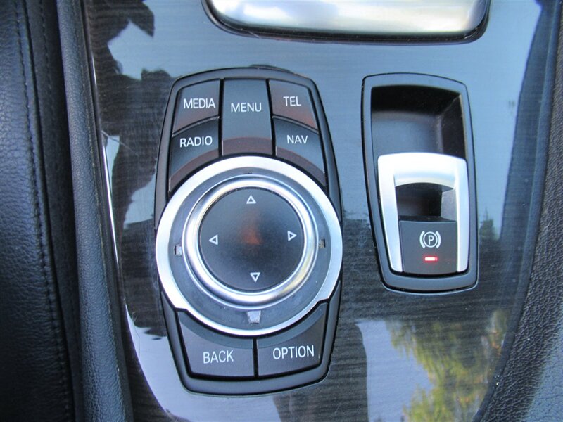 2014 BMW Z4 sDrive28i   - Photo 25 - Sherman Oaks, CA 91423