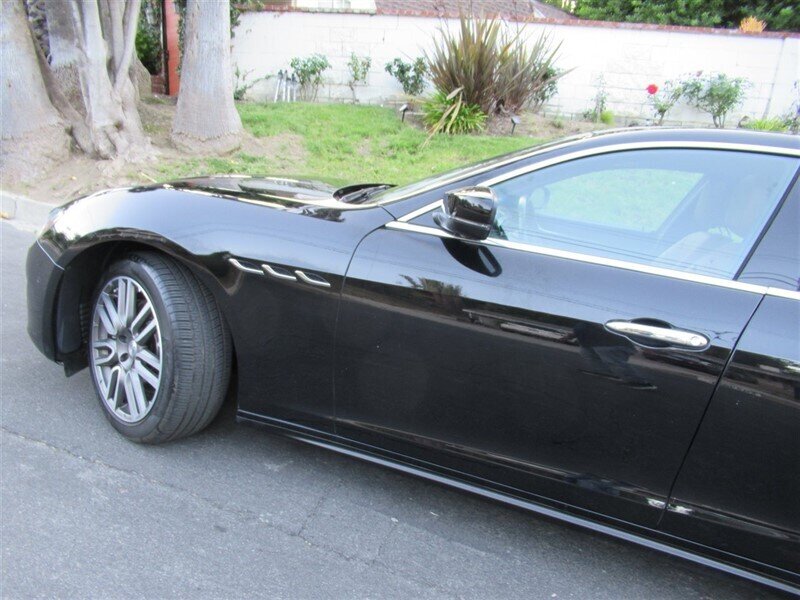 2018 Maserati Ghibli   - Photo 39 - Sherman Oaks, CA 91423