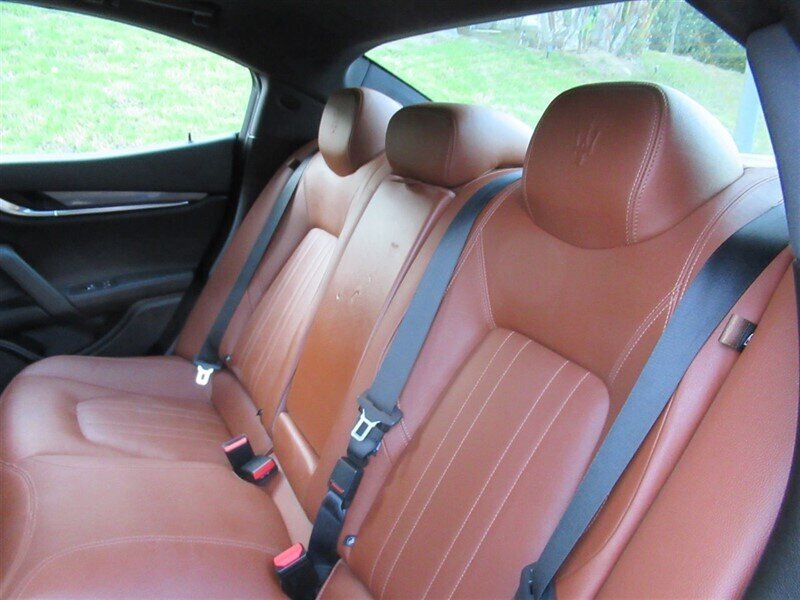 2018 Maserati Ghibli   - Photo 27 - Sherman Oaks, CA 91423