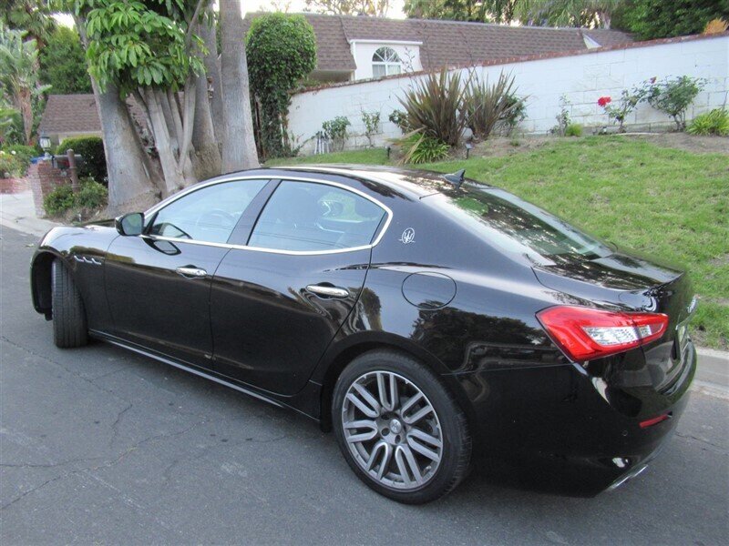 2018 Maserati Ghibli   - Photo 6 - Sherman Oaks, CA 91423
