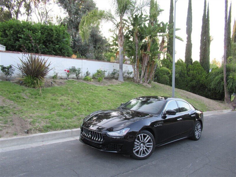 2018 Maserati Ghibli   - Photo 3 - Sherman Oaks, CA 91423