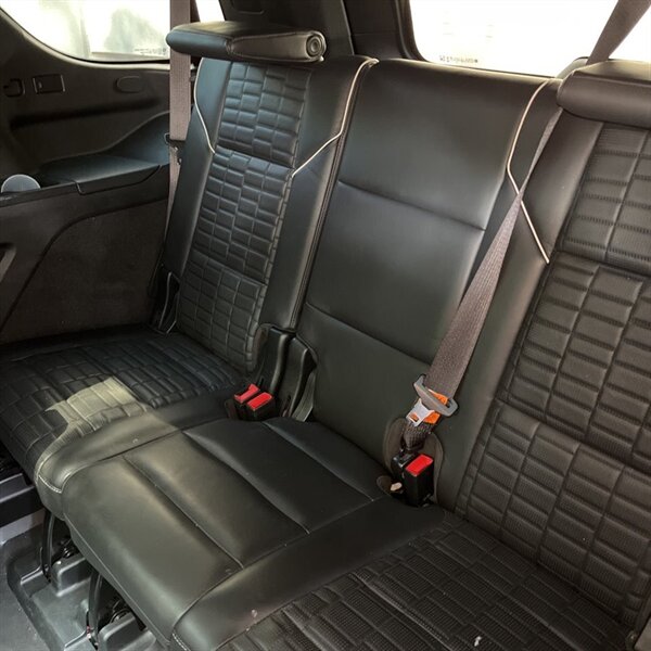 2021 Cadillac Escalade Sport Platinum   - Photo 14 - Sherman Oaks, CA 91423