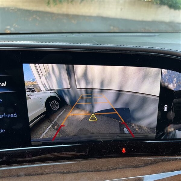 2021 Cadillac Escalade Sport Platinum   - Photo 17 - Sherman Oaks, CA 91423