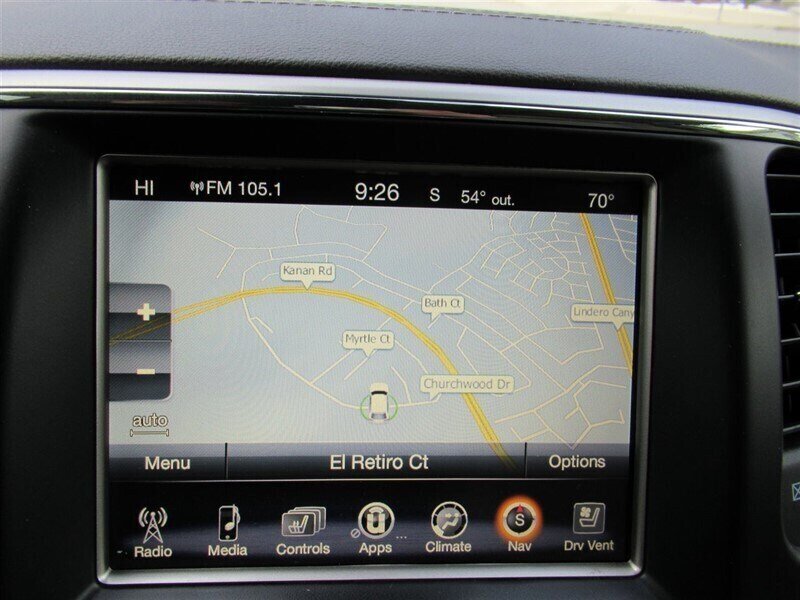 2017 Jeep Grand Cherokee Overland   - Photo 22 - Sherman Oaks, CA 91423