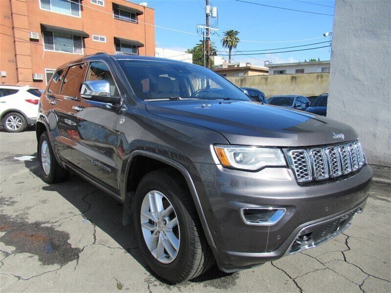 2017 Jeep Grand Cherokee Overland   - Photo 47 - Sherman Oaks, CA 91423