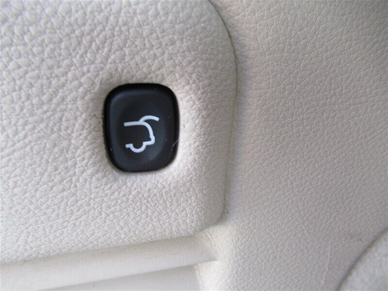 2017 Jeep Grand Cherokee Overland   - Photo 77 - Sherman Oaks, CA 91423