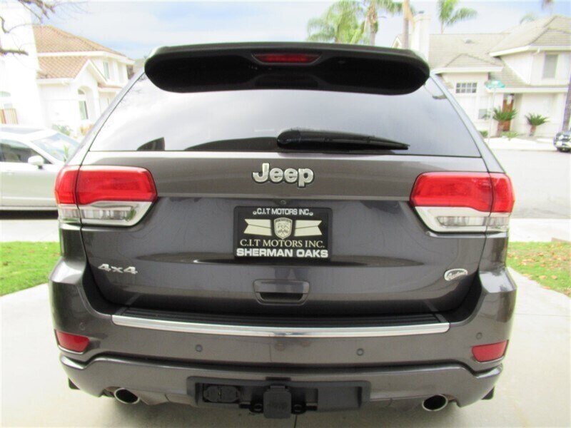 2017 Jeep Grand Cherokee Overland   - Photo 6 - Sherman Oaks, CA 91423