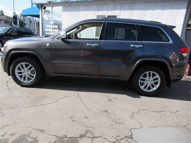 2017 Jeep Grand Cherokee Overland   - Photo 50 - Sherman Oaks, CA 91423