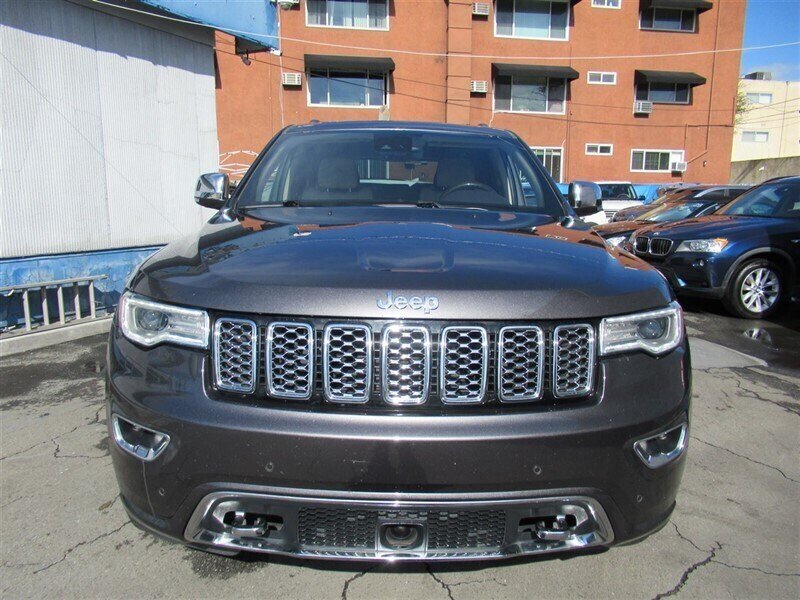2017 Jeep Grand Cherokee Overland   - Photo 48 - Sherman Oaks, CA 91423
