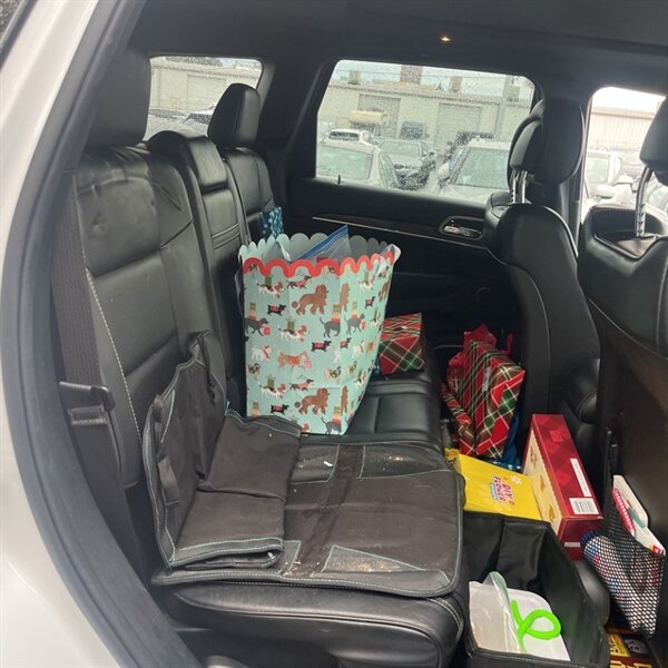 2017 Jeep Grand Cherokee Overland   - Photo 16 - Sherman Oaks, CA 91423