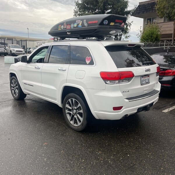 2017 Jeep Grand Cherokee Overland   - Photo 5 - Sherman Oaks, CA 91423