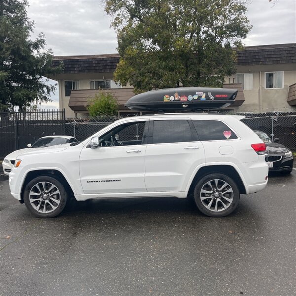 2017 Jeep Grand Cherokee Overland   - Photo 4 - Sherman Oaks, CA 91423