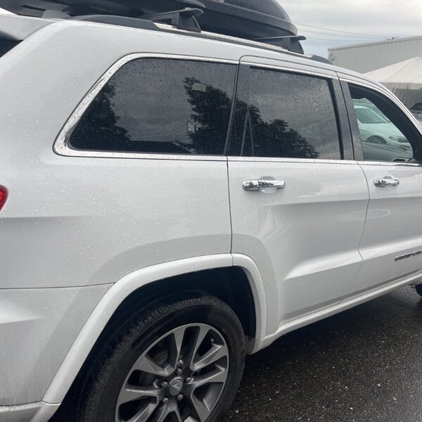 2017 Jeep Grand Cherokee Overland   - Photo 8 - Sherman Oaks, CA 91423