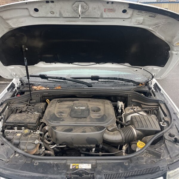 2017 Jeep Grand Cherokee Overland   - Photo 12 - Sherman Oaks, CA 91423