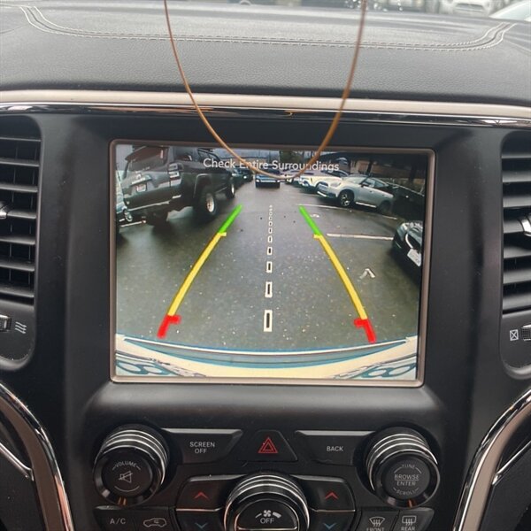 2017 Jeep Grand Cherokee Overland   - Photo 20 - Sherman Oaks, CA 91423