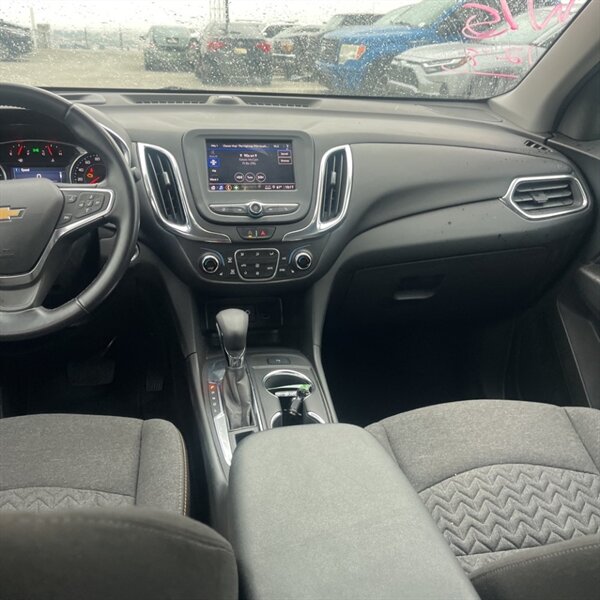 2022 Chevrolet Equinox LT   - Photo 18 - Sherman Oaks, CA 91423