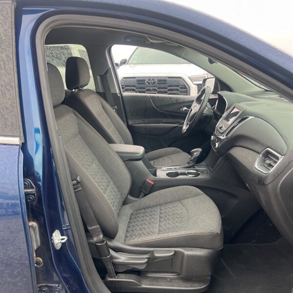 2022 Chevrolet Equinox LT   - Photo 16 - Sherman Oaks, CA 91423