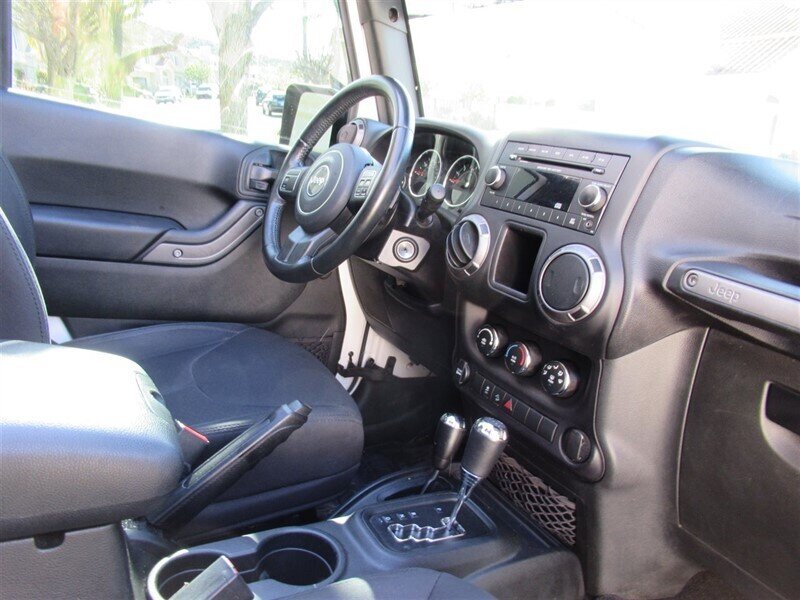 2018 Jeep Wrangler JK Sport   - Photo 28 - Sherman Oaks, CA 91423