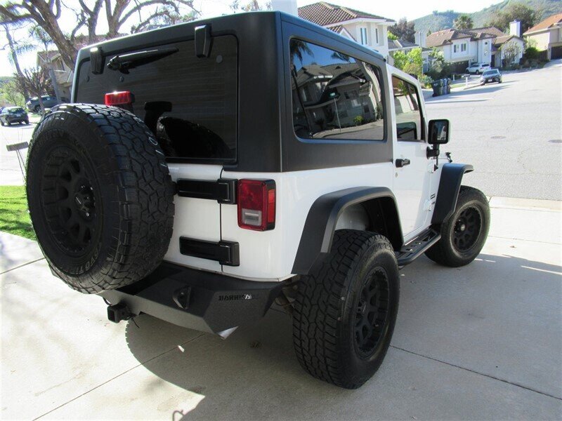 2018 Jeep Wrangler JK Sport   - Photo 7 - Sherman Oaks, CA 91423
