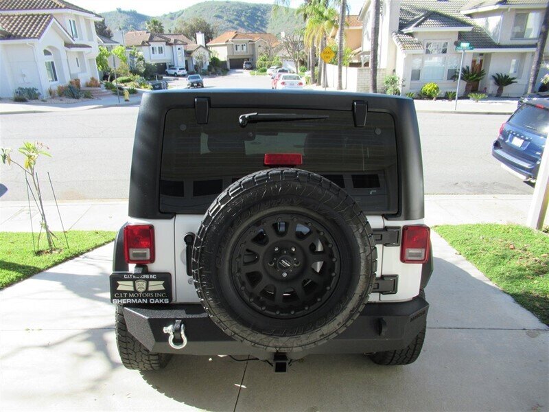 2018 Jeep Wrangler JK Sport   - Photo 32 - Sherman Oaks, CA 91423