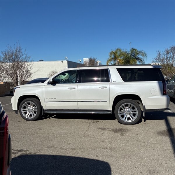 2017 GMC Yukon XL SLT   - Photo 7 - Sherman Oaks, CA 91423