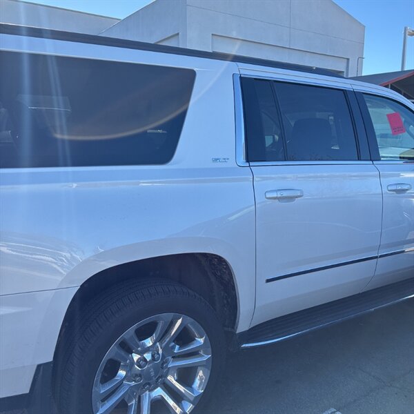 2017 GMC Yukon XL SLT   - Photo 8 - Sherman Oaks, CA 91423