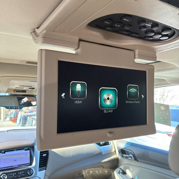 2017 GMC Yukon XL SLT   - Photo 18 - Sherman Oaks, CA 91423