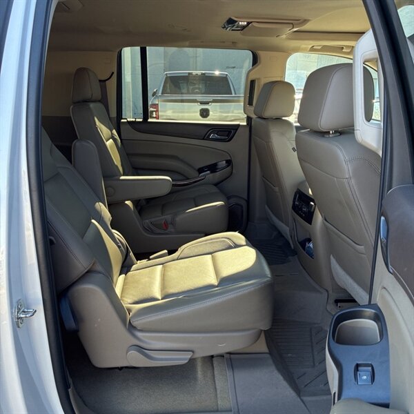 2017 GMC Yukon XL SLT   - Photo 12 - Sherman Oaks, CA 91423