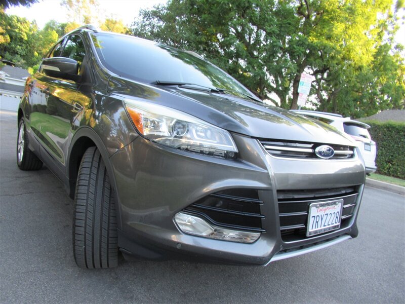 2016 Ford Escape Titanium   - Photo 16 - Sherman Oaks, CA 91423