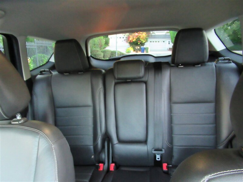 2016 Ford Escape Titanium   - Photo 21 - Sherman Oaks, CA 91423
