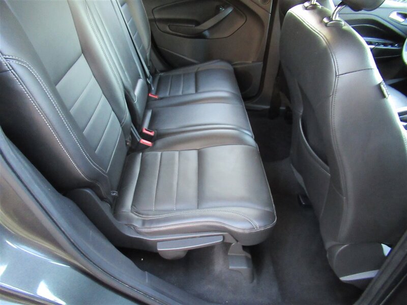 2016 Ford Escape Titanium   - Photo 34 - Sherman Oaks, CA 91423
